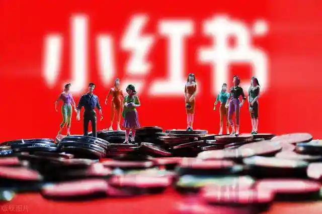 小红书虚拟角色内容账号:星界云手机如何支撑多形象矩阵的精细化运营插图 小红书虚拟角色内容账号:星界云手机如何支撑多形象矩阵的精细化运营插图